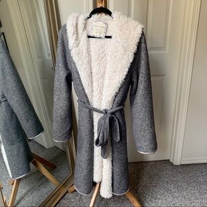 Anthropologie Reversible Sherpa Robe